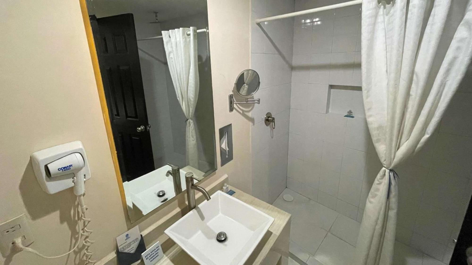 Best Western Real Tula Express Tula de Allende Bagian luar foto